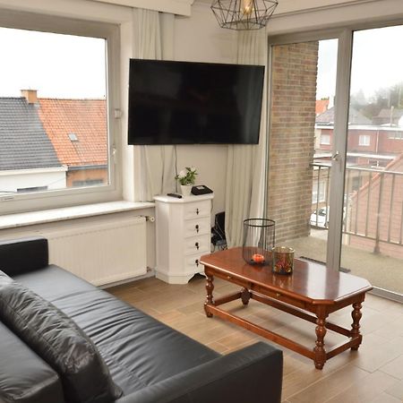 Modern And Private Studio With All Comfort! Appartamento Roeselare Esterno foto